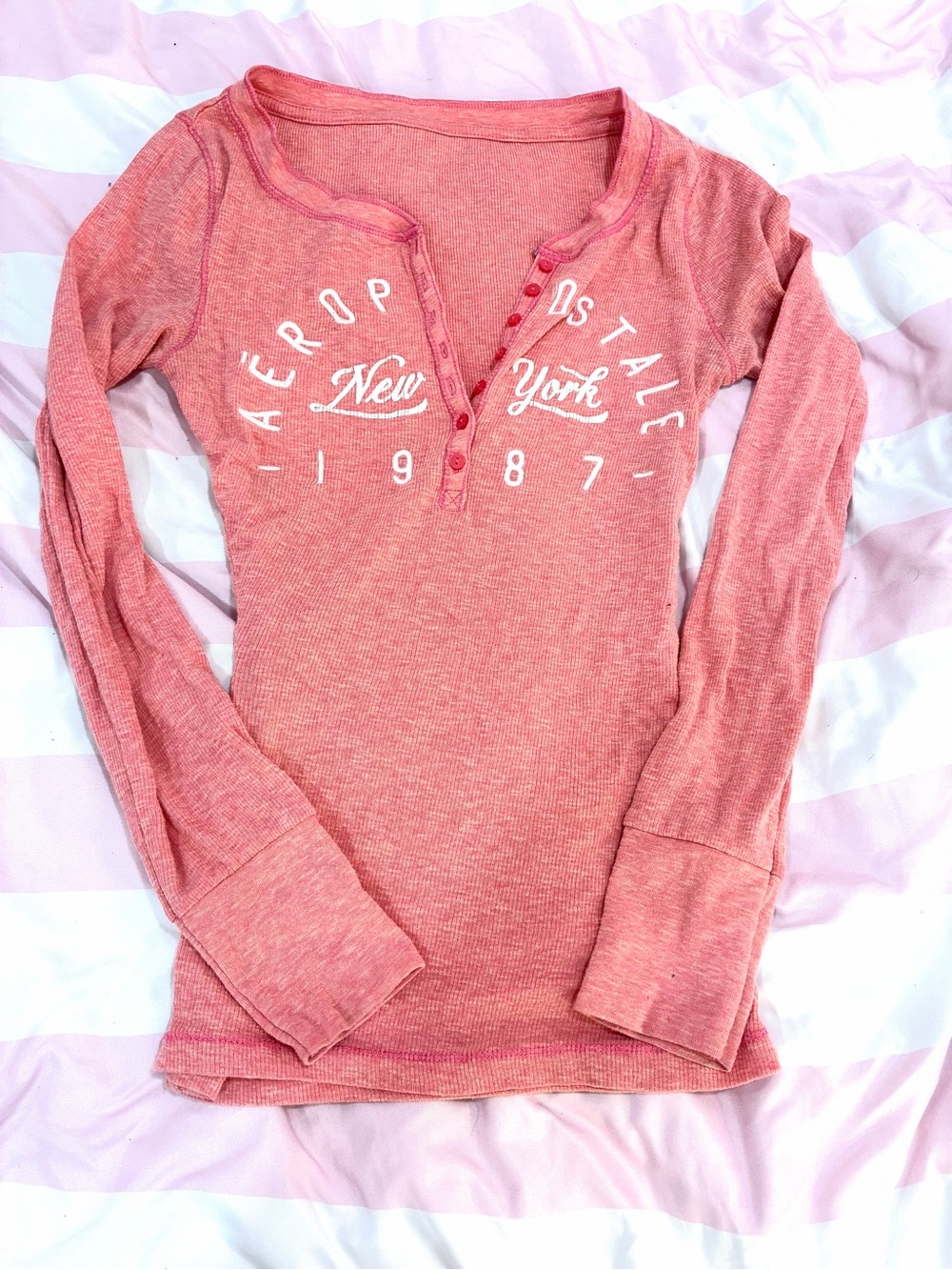 Aéropostale Tomato-Colored Henley